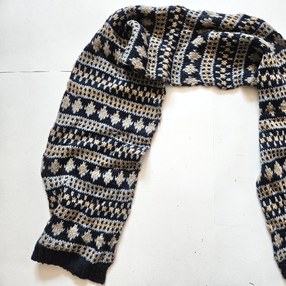 Used scarf
